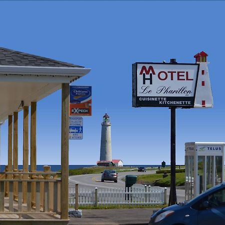 Hotel-Motel Le Pharillon Cap-des-Rosiers Bagian luar foto